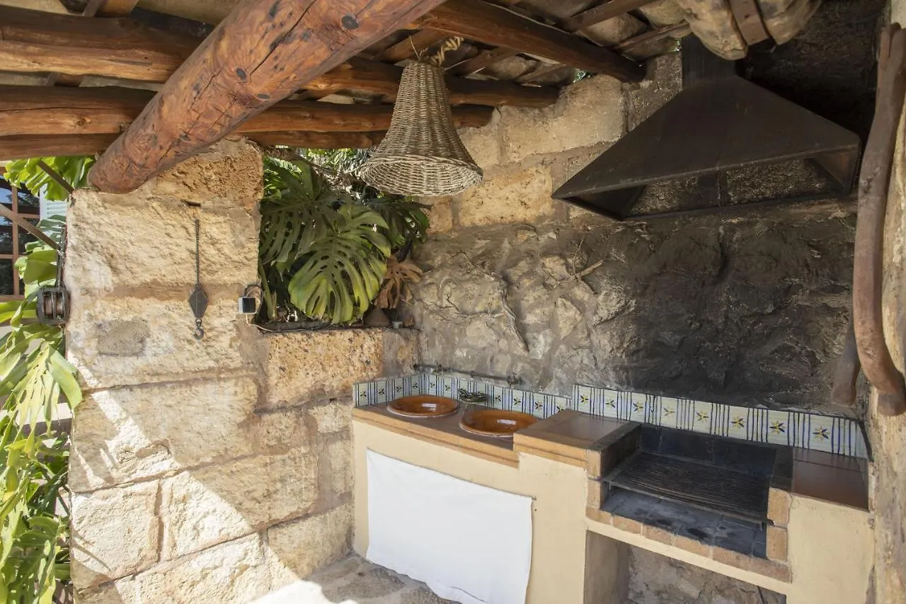 Caimaris House Villa 0*, Caimari Spain